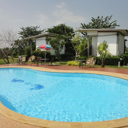 Baan Suan Thanwalai Khon Kaen Bagian luar foto